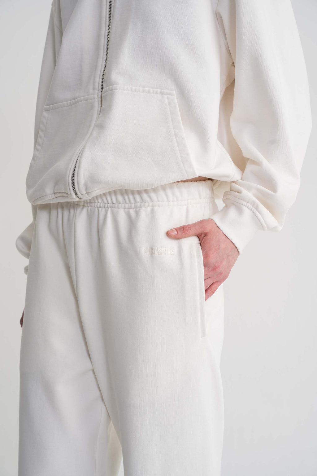 sweatpant