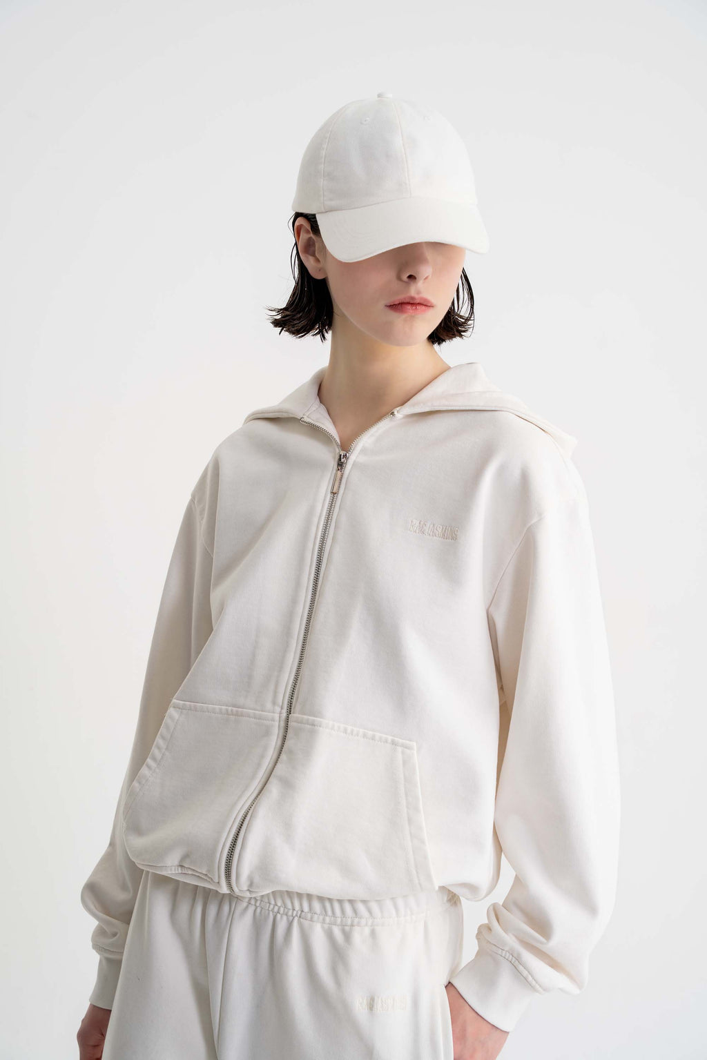 fermuarlı kapüşonlu sweatshirt